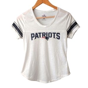Majestic Patriots White Burn out T-shirt Size Small
